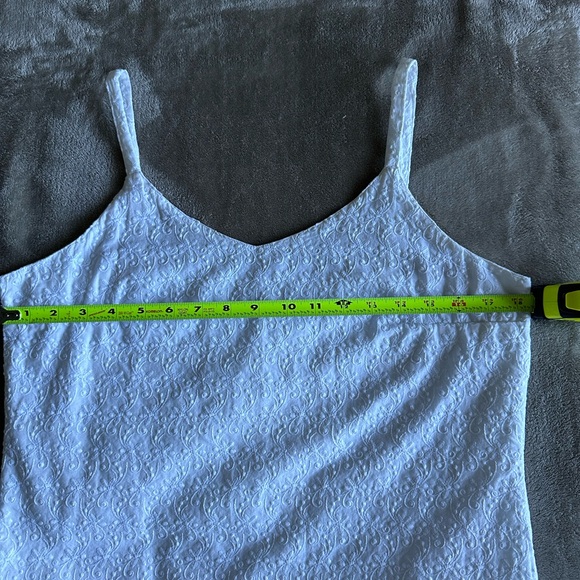 Banana Republic Textured, patterned White Shift with med. Strap Dress. Size 16 - Picture 3 of 10